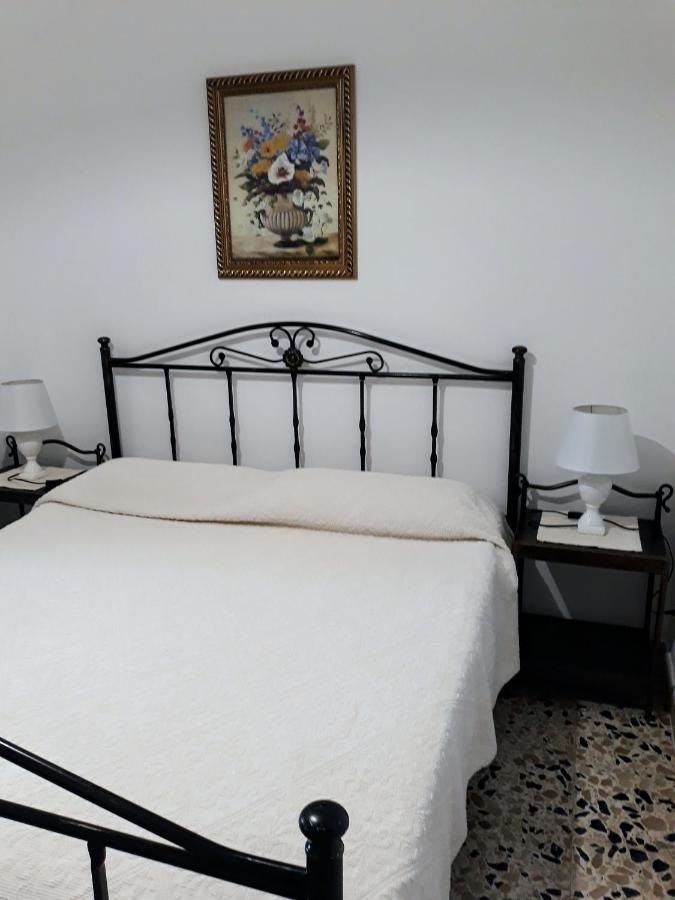B&B Is Murdegus Tortoli Bagian luar foto