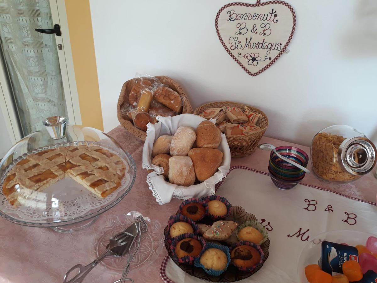 B&B Is Murdegus Tortoli Bagian luar foto